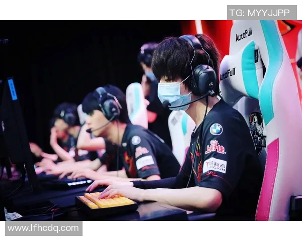 聚焦CSGO:FPX战队在比赛中展现的意识与战术思考分析 聚焦CSGO:FPX战队在比赛中展现的意识与战术思考分析