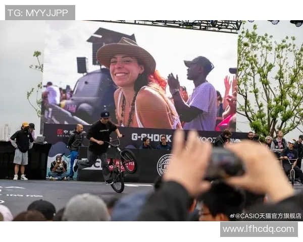 世界纪录保持者挑战极限 创下多个历史性成就引领全球竞技风潮 世界纪录保持者挑战极限 创下多个历史性成就引领全球竞技风潮